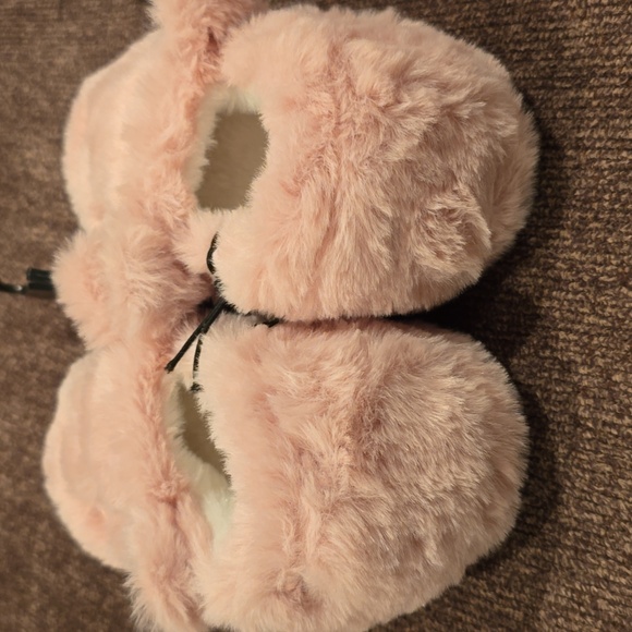 THEREABOUTS GIRLS PINK BUNNY SLIPPERS WITH A LITTLE SPARKLE SIZE 9/10 - Picture 3 of 10